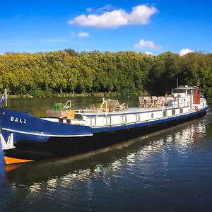 https://bateau-pniche-au-coeur-de-lille.lillehotels.org