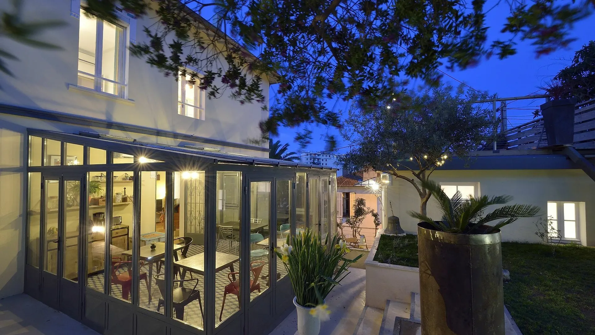 B&B Villa Du Roc Fleuri 칸느 2*,  프랑스